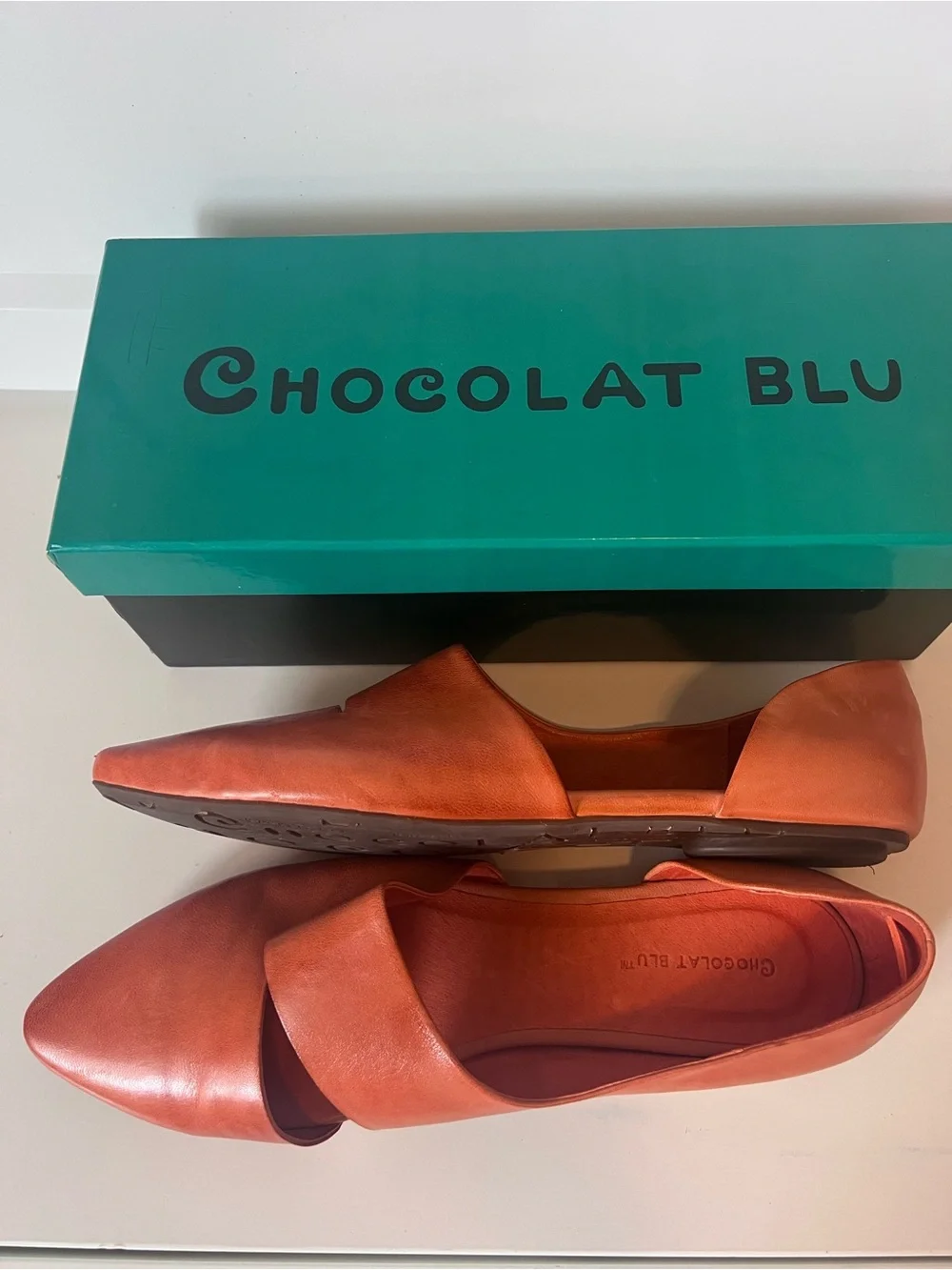 Chocolat Blu Gillian Orange Leather Flats 10